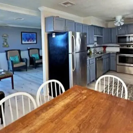 Zeus' Retreat: Your Ultimate Oceanfront Getaway Surfside Beach Exterior photo