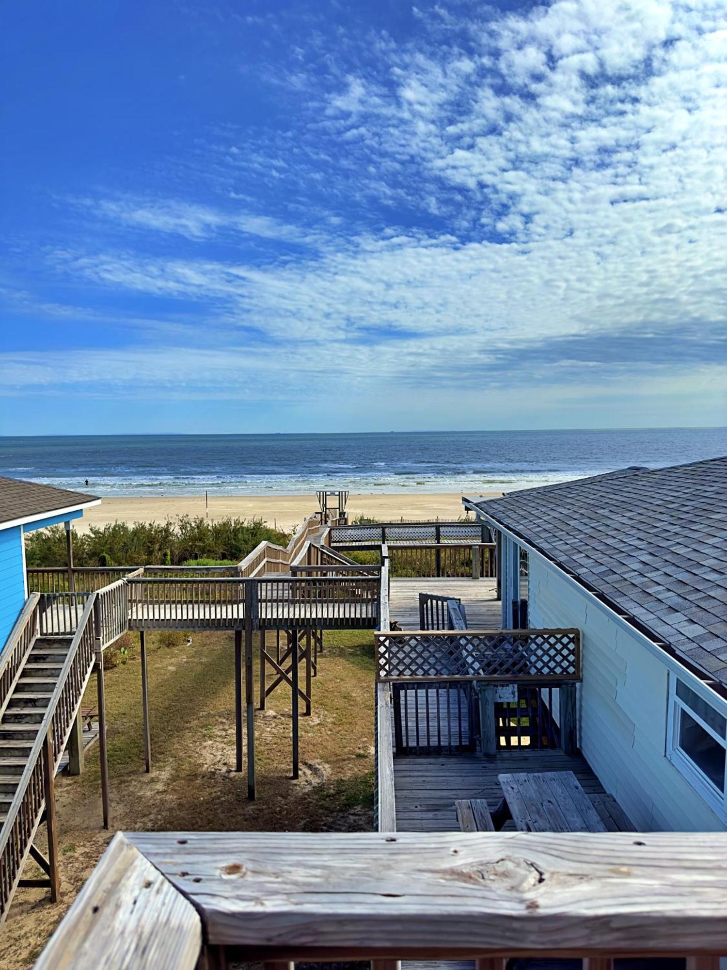 Zeus' Retreat: Your Ultimate Oceanfront Getaway * Surfside Beach
